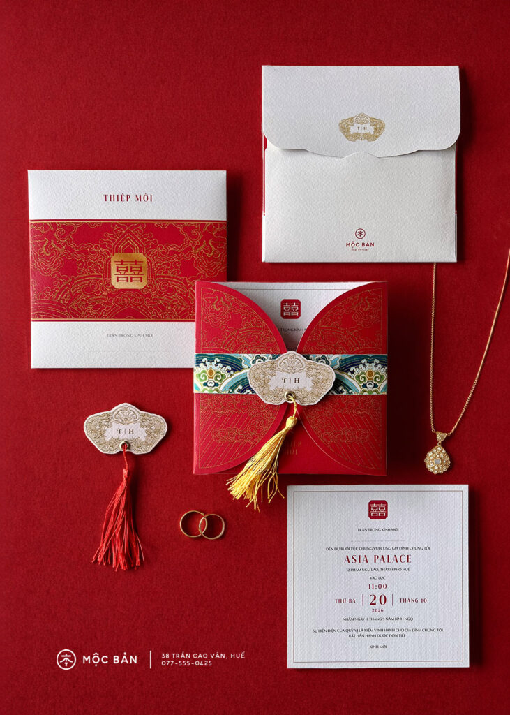 Imperial Wedding Invitation – Inspired by Hue Royal Art